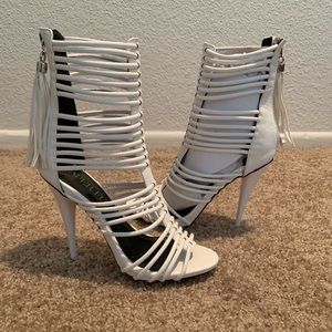 NWOT Paper Fox High Heels